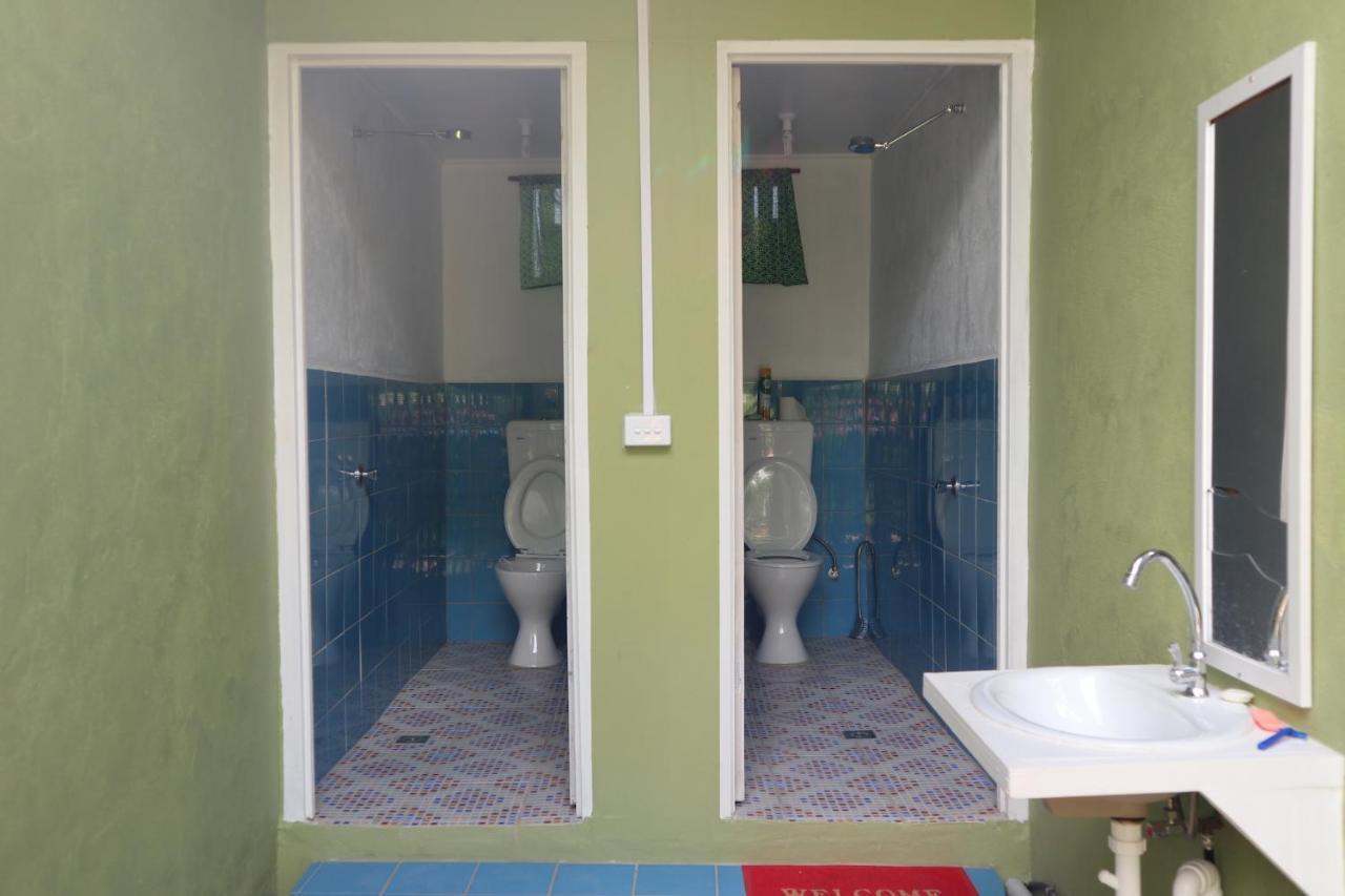 The Hidden Lodge Luganville Bagian luar foto