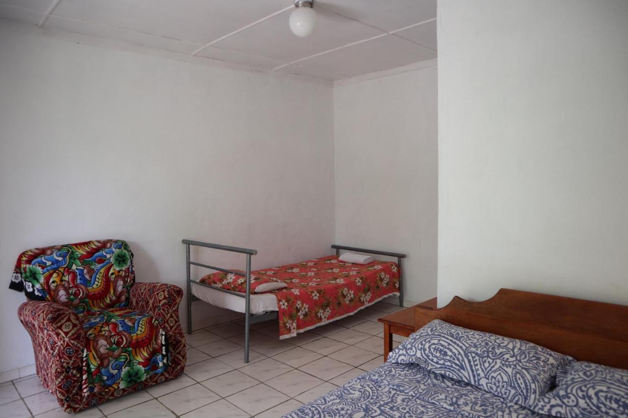 The Hidden Lodge Luganville Bagian luar foto